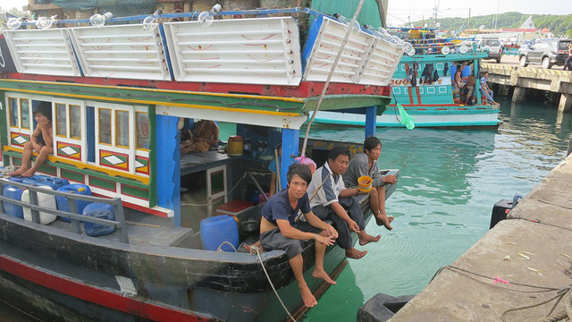 Hình ảnh minh họa bài viết: Hải sản cạn kiệt, Việt Nam dân tính đến khả năng "Cấm biển"
