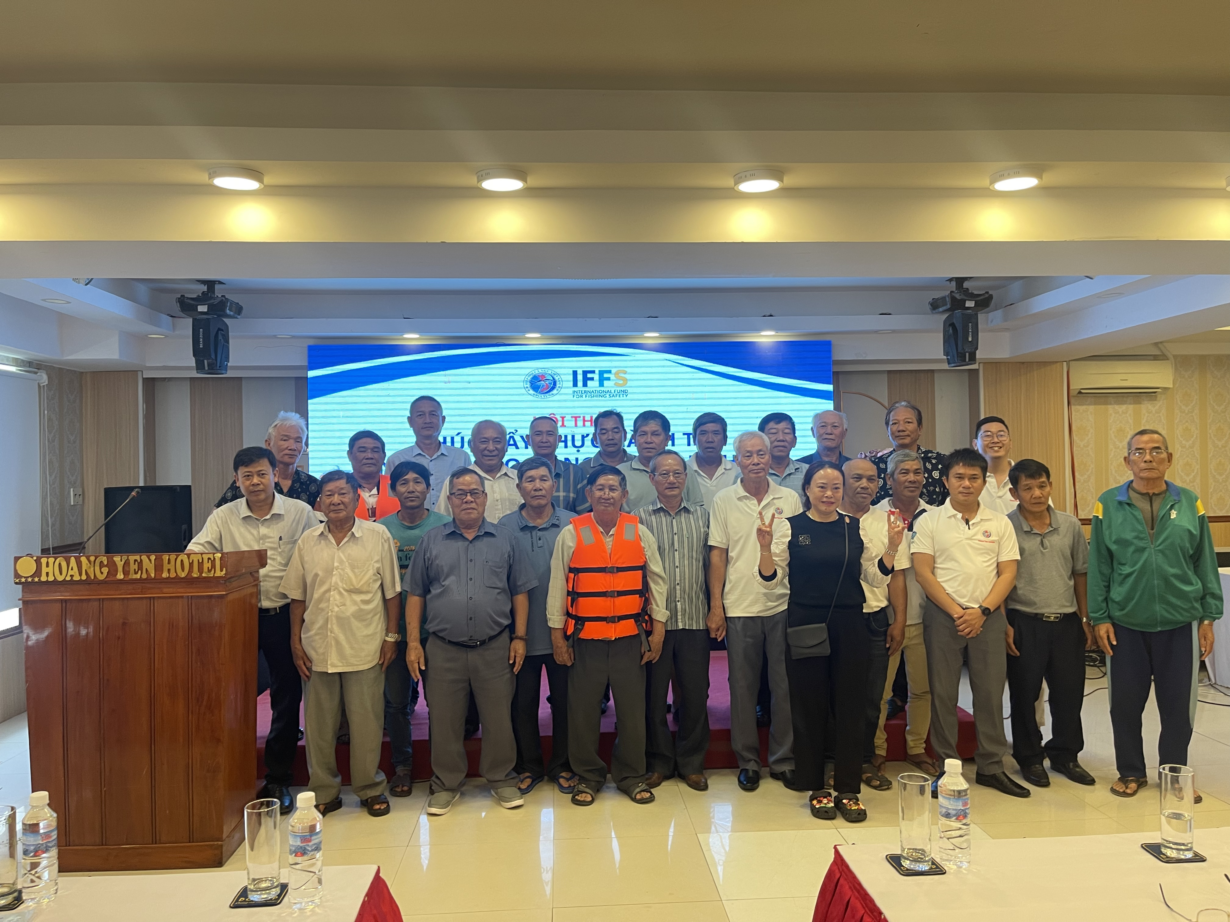 Image to illustrate the article: Workshop "Enhancing Good Practices on Occupational Safety in Fishery" in Quy Nhon city, Binh Dinh province